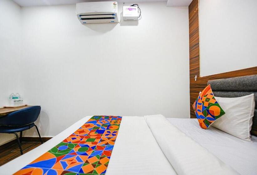 ホテル Fabexpress City Walk