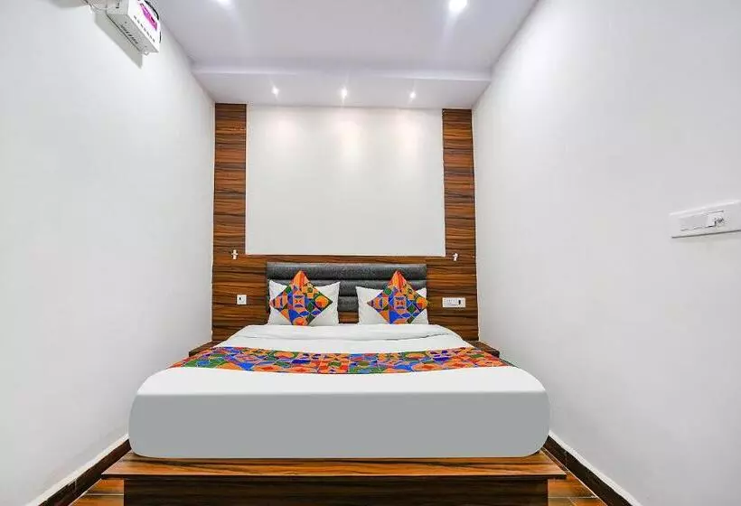 ホテル Fabexpress City Walk