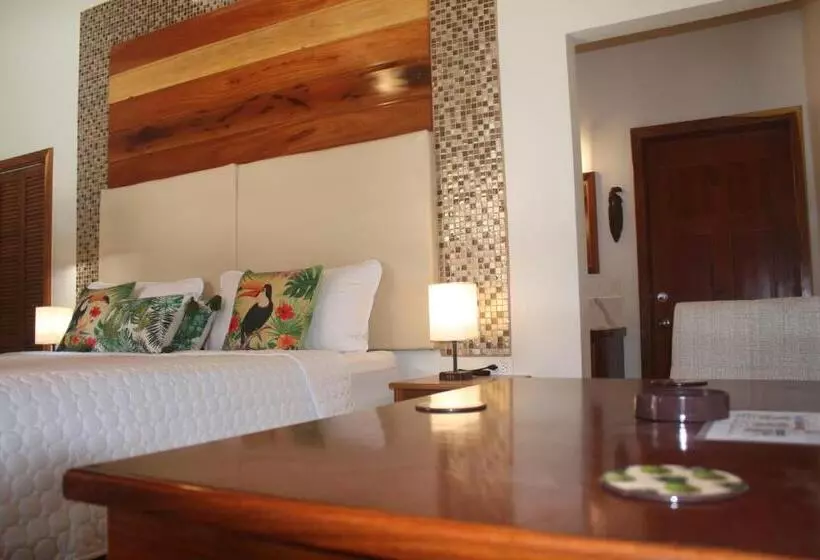 پانسیون Pur Private Suites