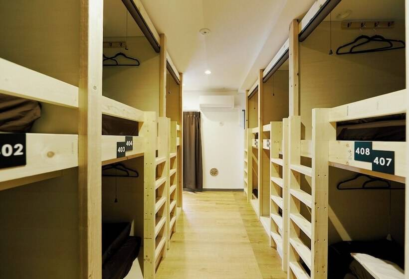 ユースホステル Akasaka Guesthouse Hive