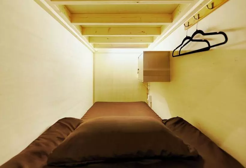 هاستل Akasaka Guesthouse Hive