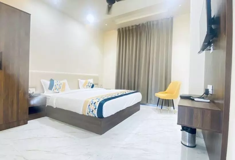 Hotelli Anant Resort