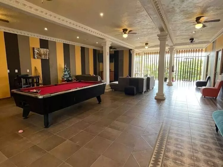 Hotelli Capital Center