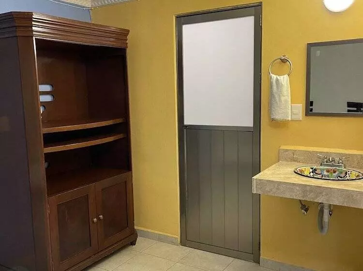 Hotelli Capital Center