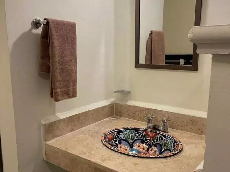 Hotelli Capital Center