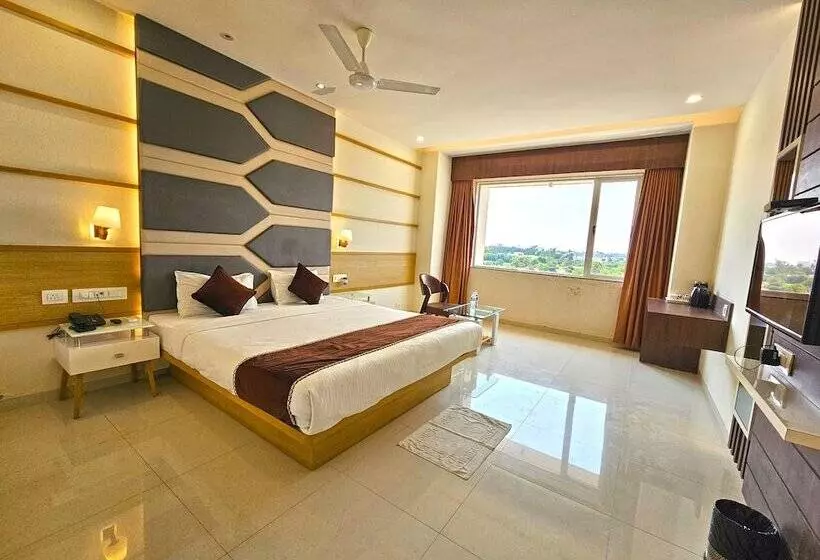 هتل Grand Darshan Vadodara