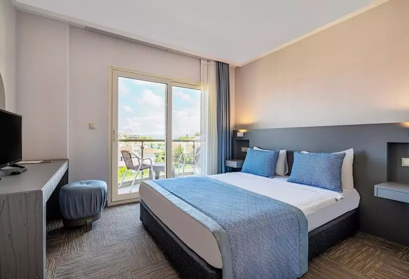 Hotelli Sisus Marina