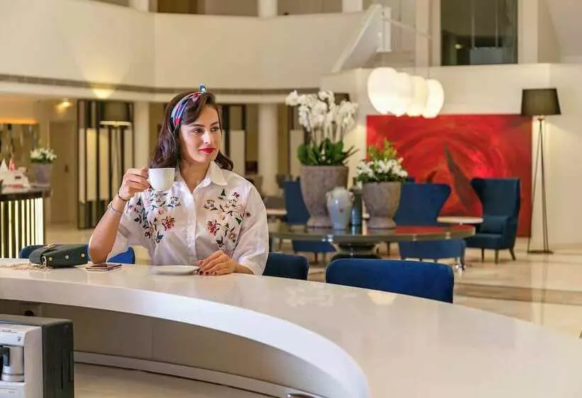 Hotelli Sisus Marina