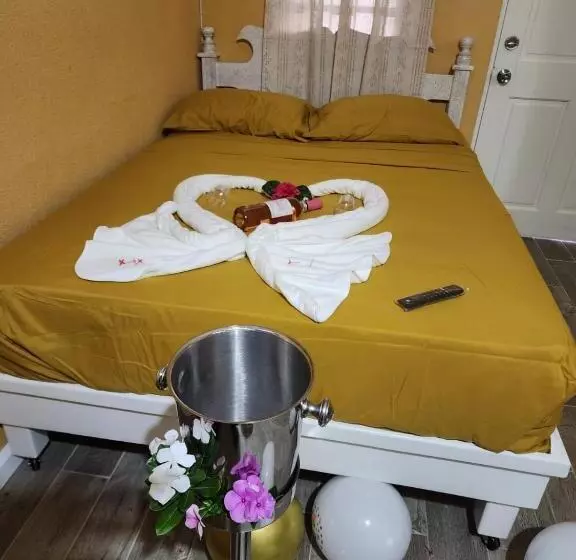 پانسیون Rose Hideaway