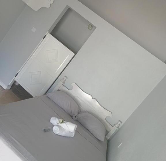 پانسیون Rose Hideaway