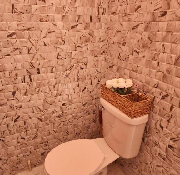 پانسیون Rose Hideaway