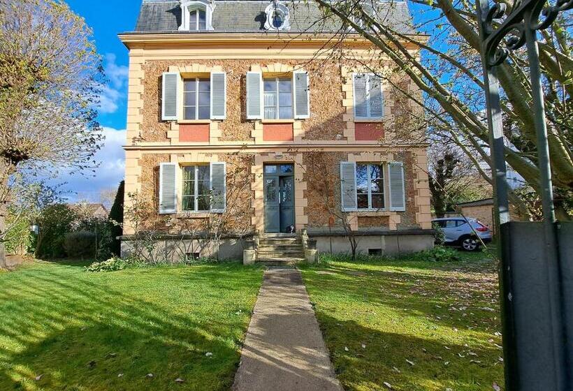 Les Chambres De Lucie B&b   Petit Déj Inclus   Parking Privé   Proche Gare