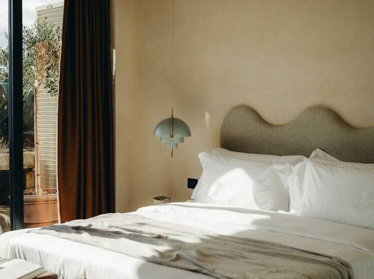 هتل Mamula Island