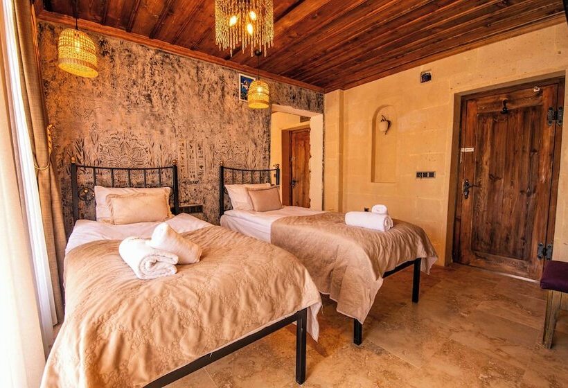 هتل Alika Castle House