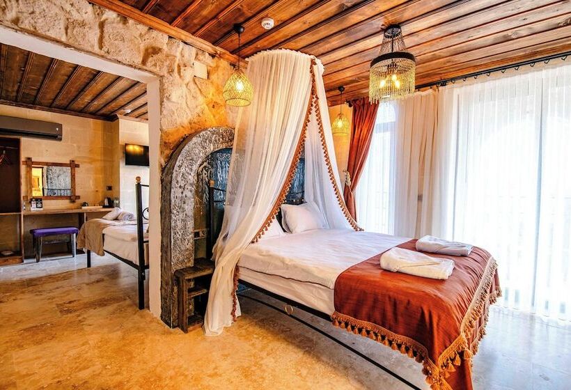 هتل Alika Castle House