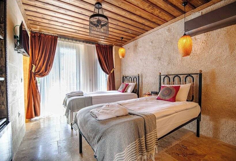 هتل Alika Castle House