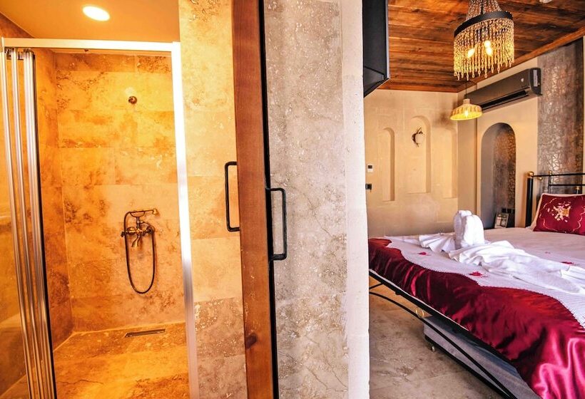 هتل Alika Castle House