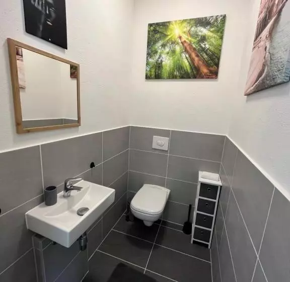 تختخواب و صبحانه King David Garden