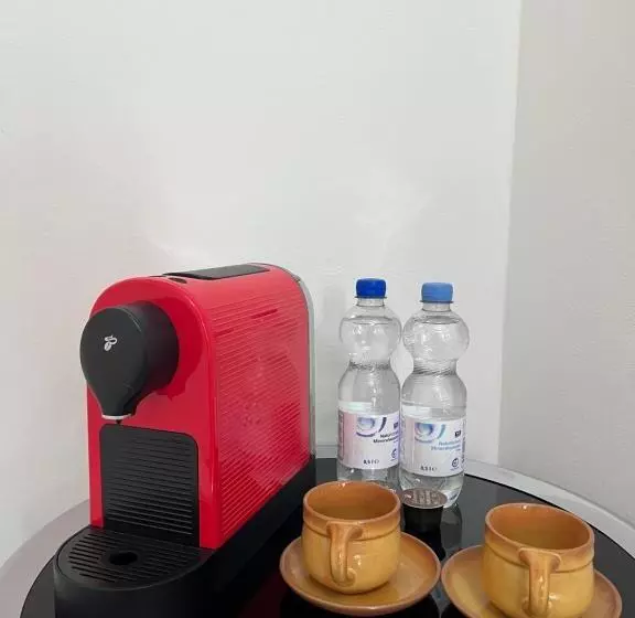 تختخواب و صبحانه King David Garden