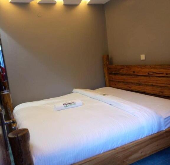 هتل Oleng Oti Gardens