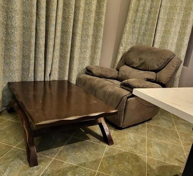 هتل Oleng Oti Gardens