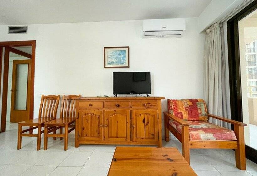 Apartamentos Riviera 3000