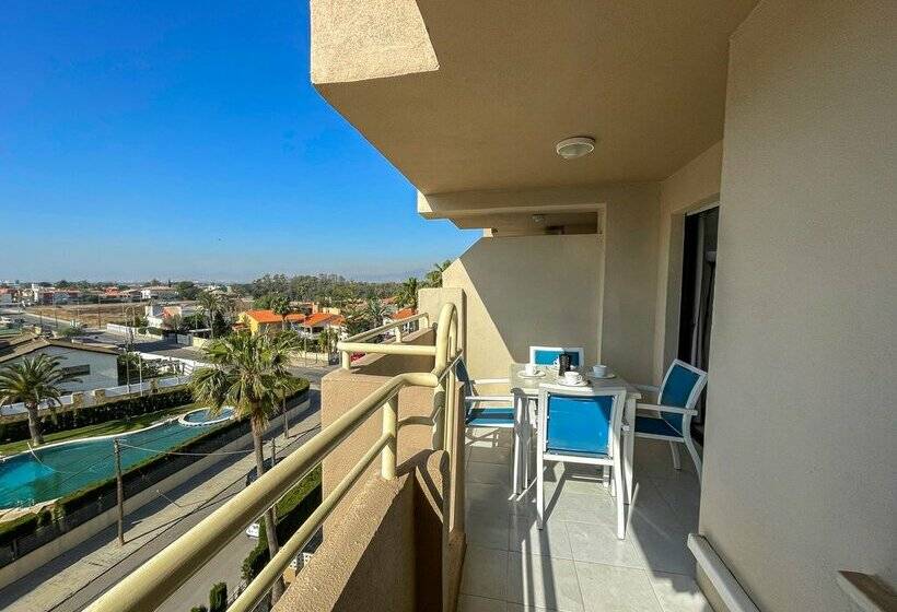 Apartamentos Riviera 3000