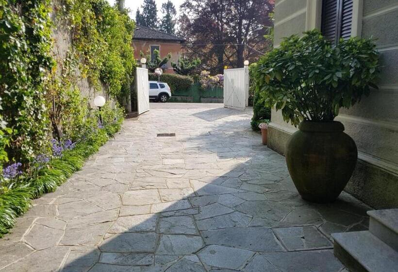 تختخواب و صبحانه Villa Adriana Varese