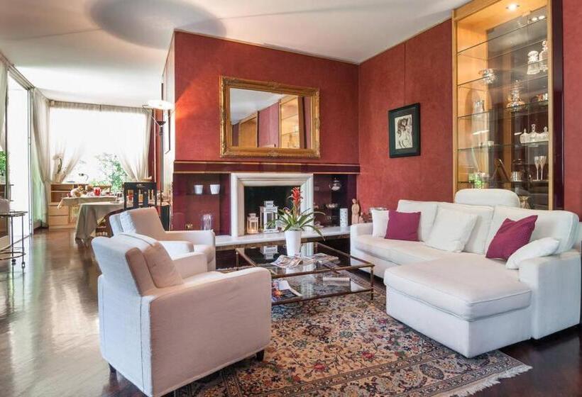 تختخواب و صبحانه Villa Adriana Varese