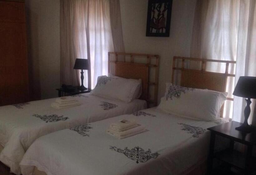 تختخواب و صبحانه Bird Haven Guesthouse