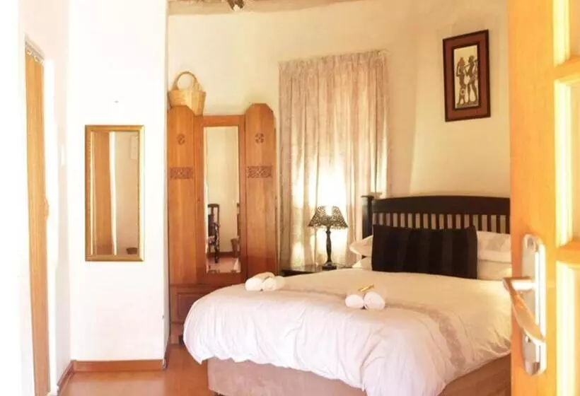 تختخواب و صبحانه Bird Haven Guesthouse