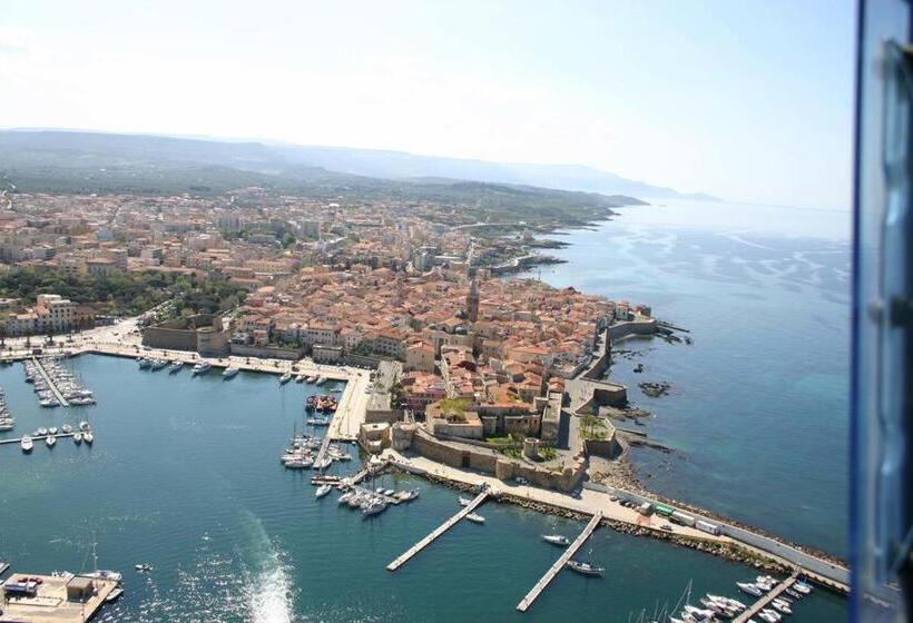 تختخواب و صبحانه Elisart Guest House