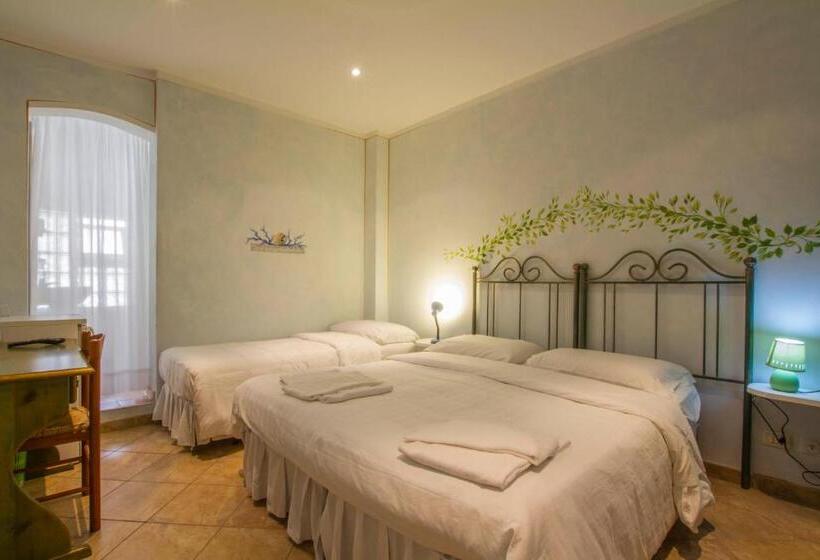 تختخواب و صبحانه Elisart Guest House