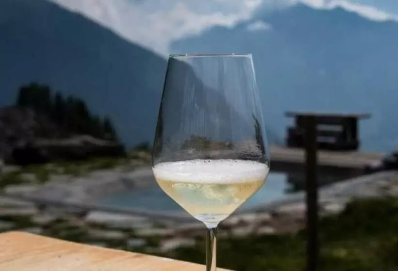 تختخواب و صبحانه Rifugio Baita Belvedere