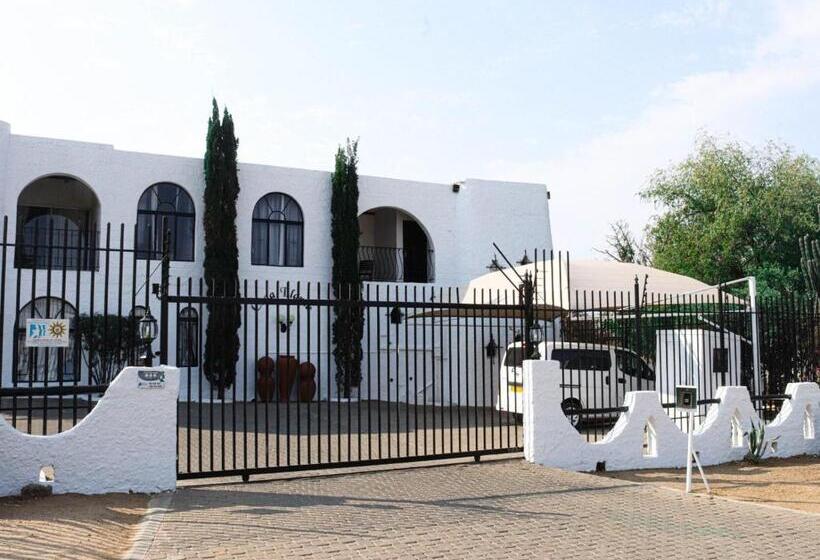 Casa Blanca Boutique Hotel Pension