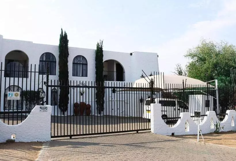 Casa Blanca Boutique Hotel Pension