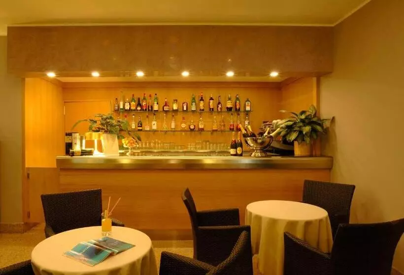 Corso Alaxi Hotels