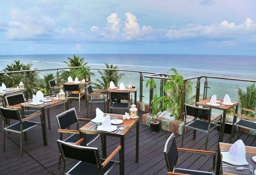 هتل Airport Comfort Inn Premium