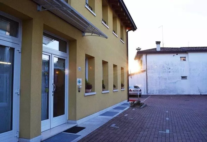 Hotelli C25