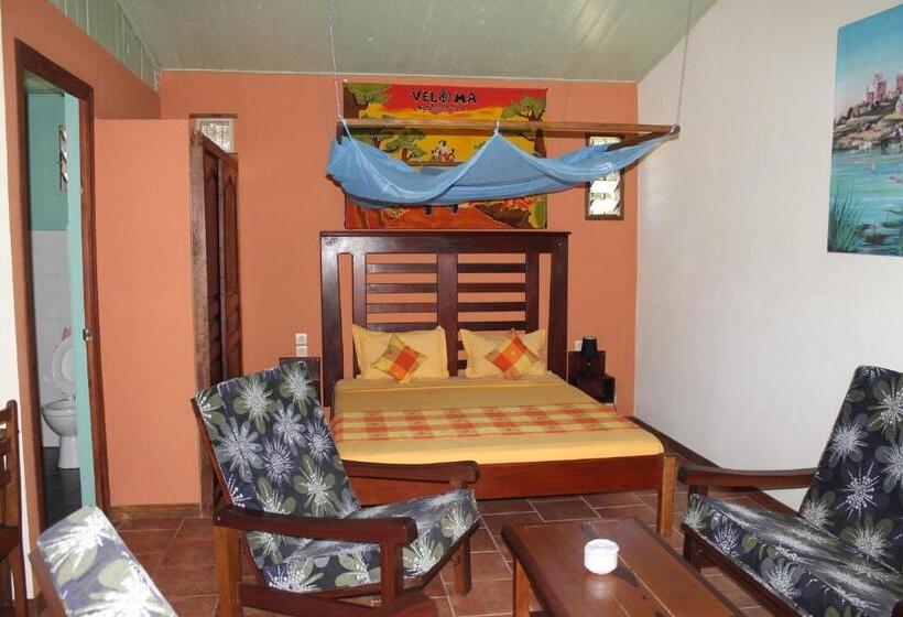 בית מלון כפרי De La Baie