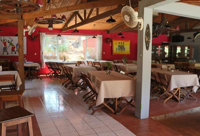 בית מלון כפרי De La Baie