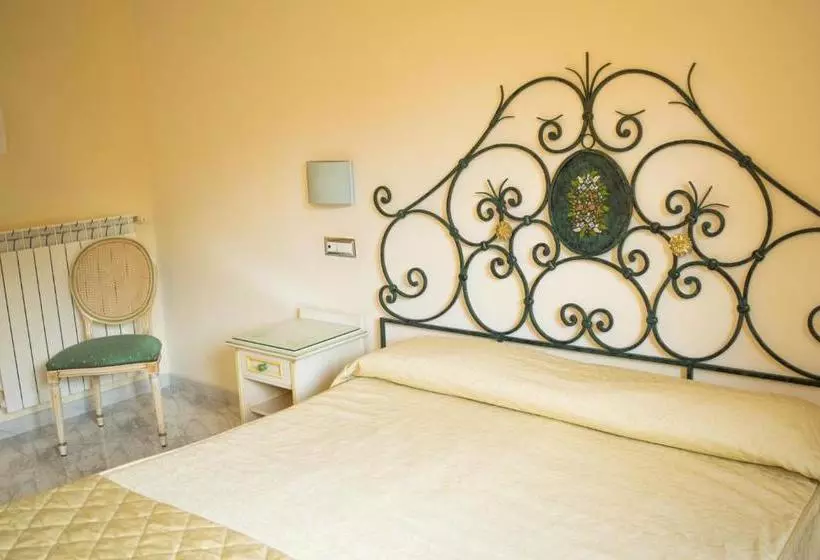 Hotelli Ginevra
