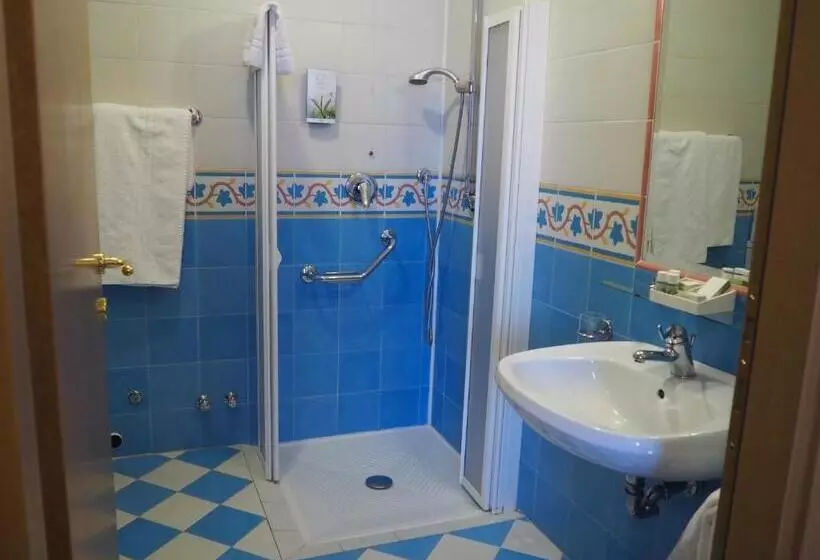 هتل Locanda Ruscello Garnì