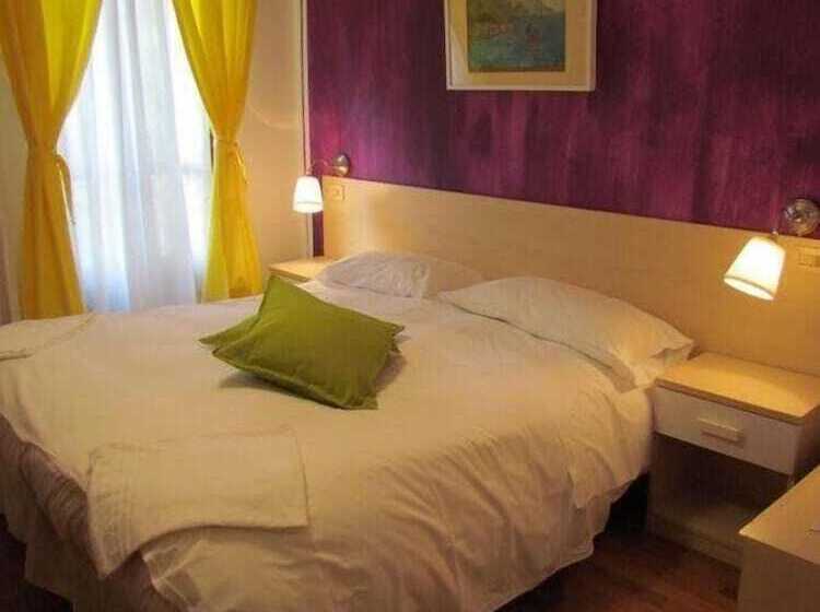 ホテル Monterosso Alto