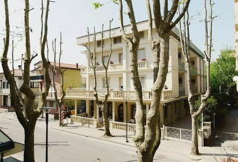 Hotelli Pascoli