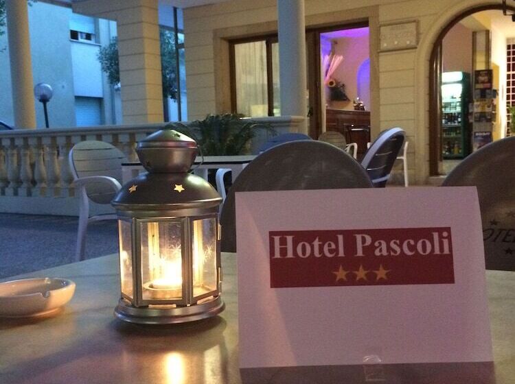 Отель Pascoli