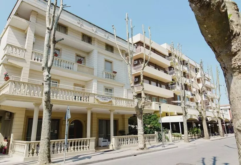 Hotelli Pascoli