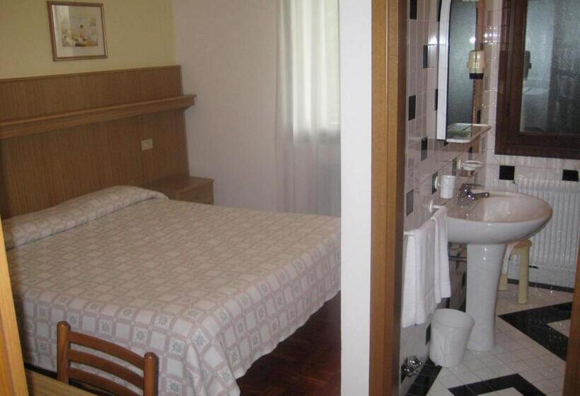 فندق Ristorante Dotto