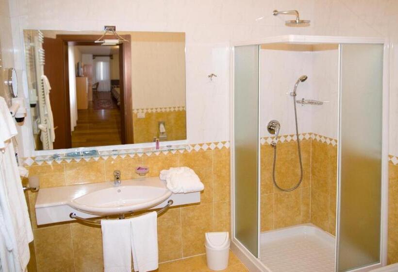 فندق Ristorante Dotto