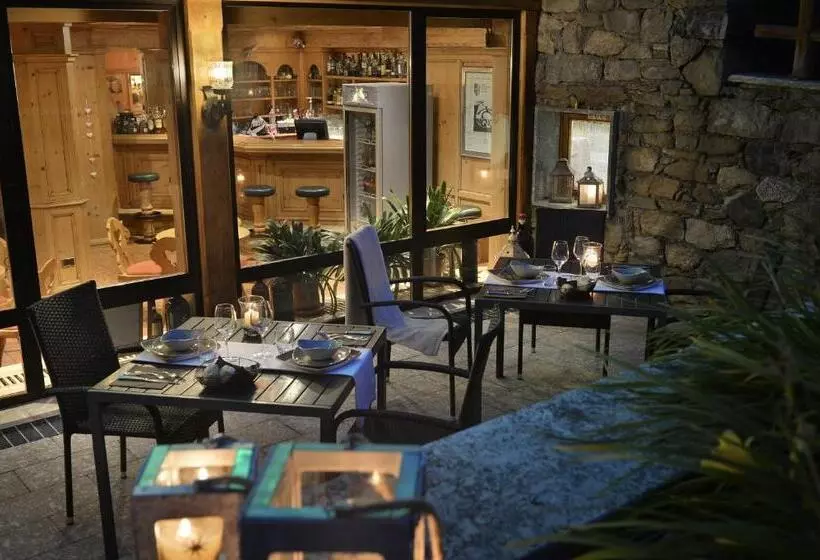 ホテル Valtellina